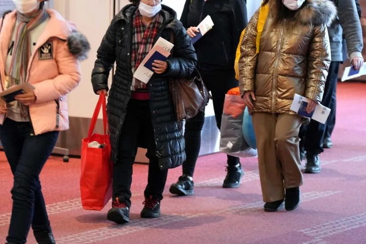 日本大解禁機場湧人潮「報復性出國」 出遊夏威夷航班100％客滿