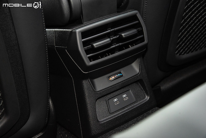 越級打怪沒在怕!Audi RS 3 Sportback 雨中激戰!