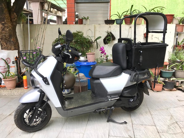 為了愛犬做了兩個箱子