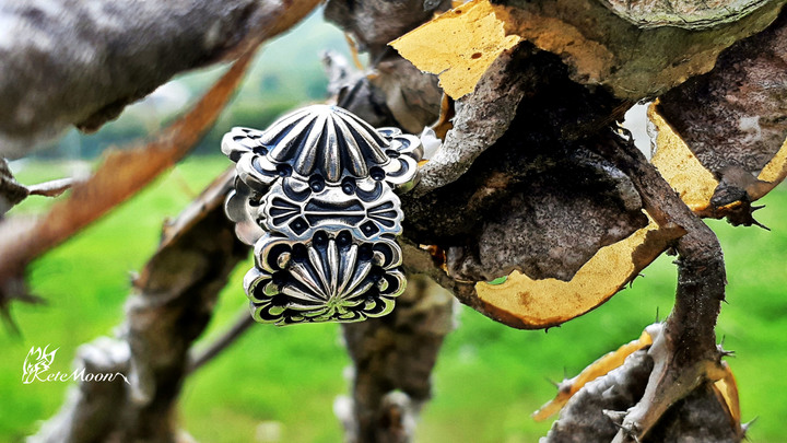 Anviology Handcraft冶金工邏輯-敲花三貝厚實銀戒