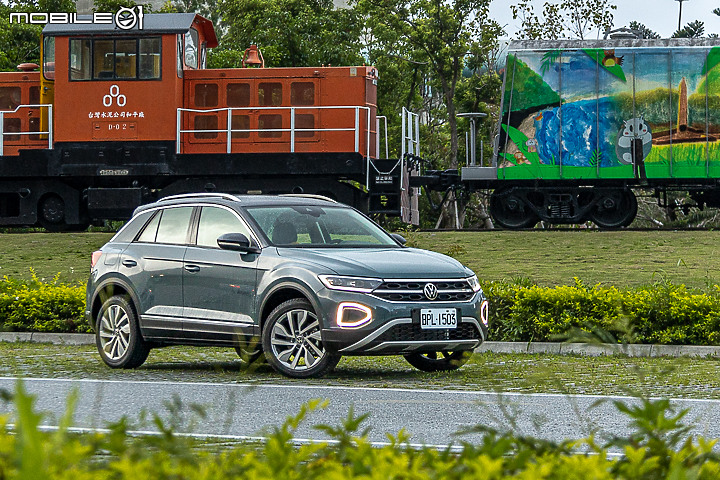 Volkswagen 小改款 T-Roc 中橫試駕|時尚、有型,而且還很 Rock!