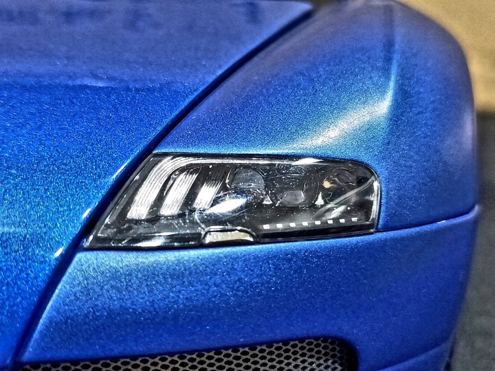 【模型分享】百年限定，舉世無雙！1/18 Bugatti Veyron EB 16.4 Bleu Centenaire Edition