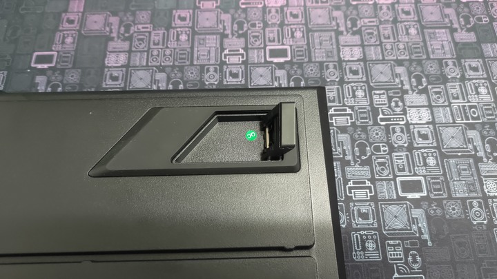 前有寶物！CORSAIR K70 RGB PRO 鍵盤開箱分享