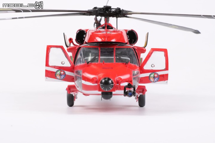 點我看大圖 1/35 空中勤務總隊 UH-60M-14 重裝型黑鷹直升機製作紀實