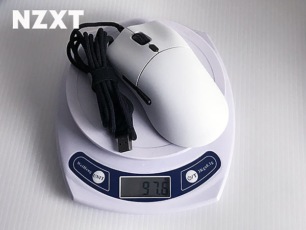 NZXT Lift 電競滑鼠，69g 懸浮控制極速體驗！