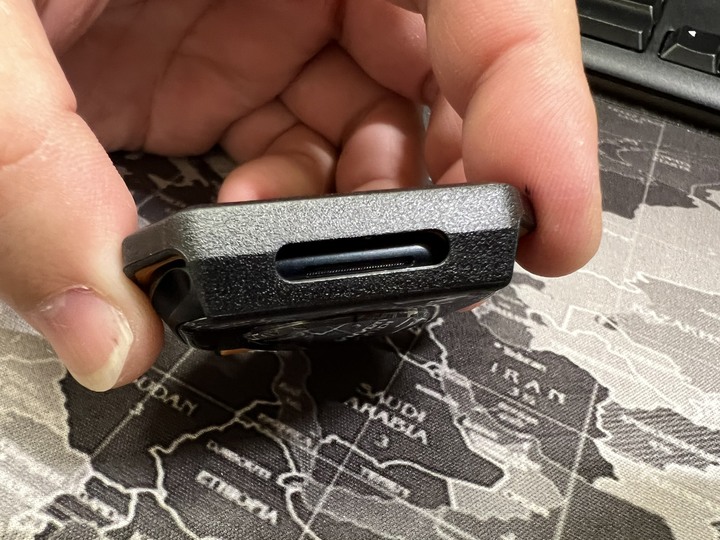 [分享文] Apple Watch 7 + UAG Apple Watch 44mm 耐衝擊簡約保護殼 + UAG Apple Watch 42/44/45mm 簡約舒適錶帶