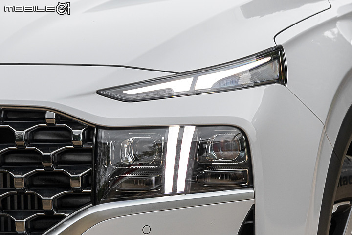 Hyundai Santa Fe GLTH-D 4WD 試駕｜四驅、油電、豐富配備我都要！