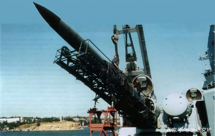 另一個(新)甲午戰爭???『莫斯科號』巡洋艦2020年經過改裝升級後實力大增.但逃不過反艦飛彈擊沉