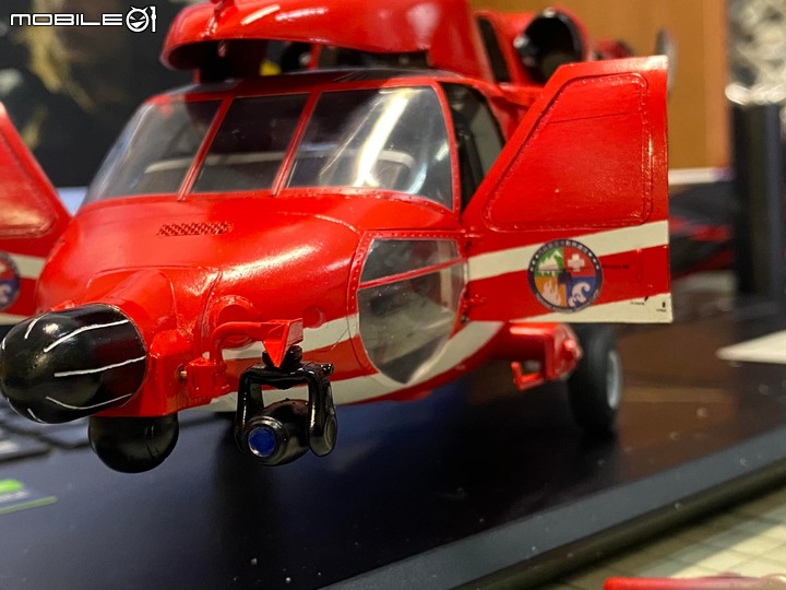 點我看大圖 1/35 空中勤務總隊 UH-60M-14 重裝型黑鷹直升機製作紀實