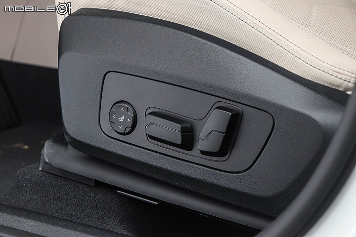 BMW 220i Active Tourer Luxury 大改款試駕｜不只iDrive 8.0，你得再重新認識一次這輛BMW！