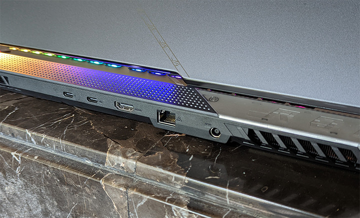 Road to SCAR…ROG SCAR 17 G733ZM開箱
