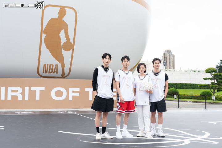 【採訪】軒尼詩打造NBA聯名巨型籃球地景! 周末一起來中正紀念堂打球