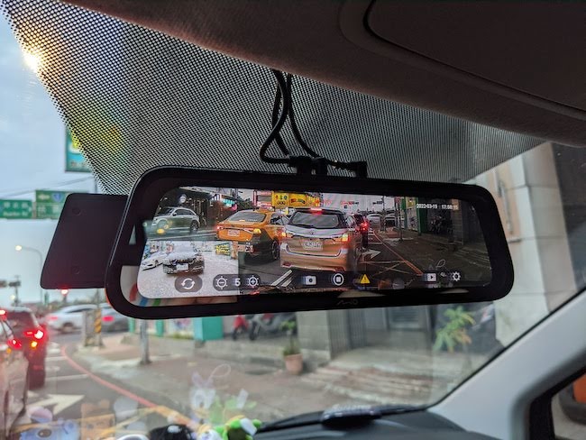 Mio R750D 電子後視鏡型(前後鏡頭)行車紀錄器開箱