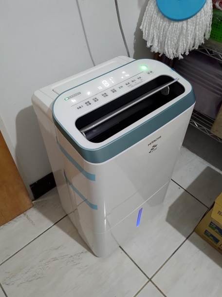 到貨拉!有日立除濕機真好