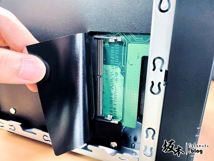 ASUSTOR AS6704T開箱評測：強還要更強，又快又穩的創作者NAS！
