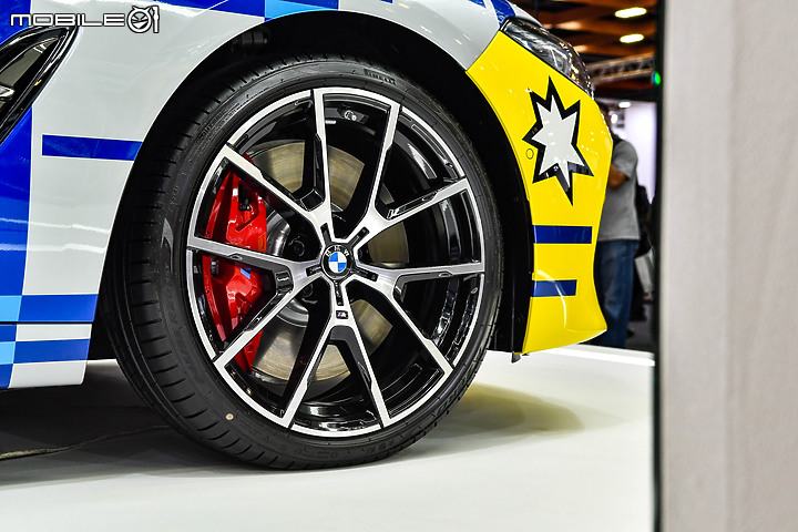 【採訪】亞洲首演！BMW與當代普普藝術大師Jeff Koons聯名推出8系列限量特仕車，只在台北當代藝術博覽會！