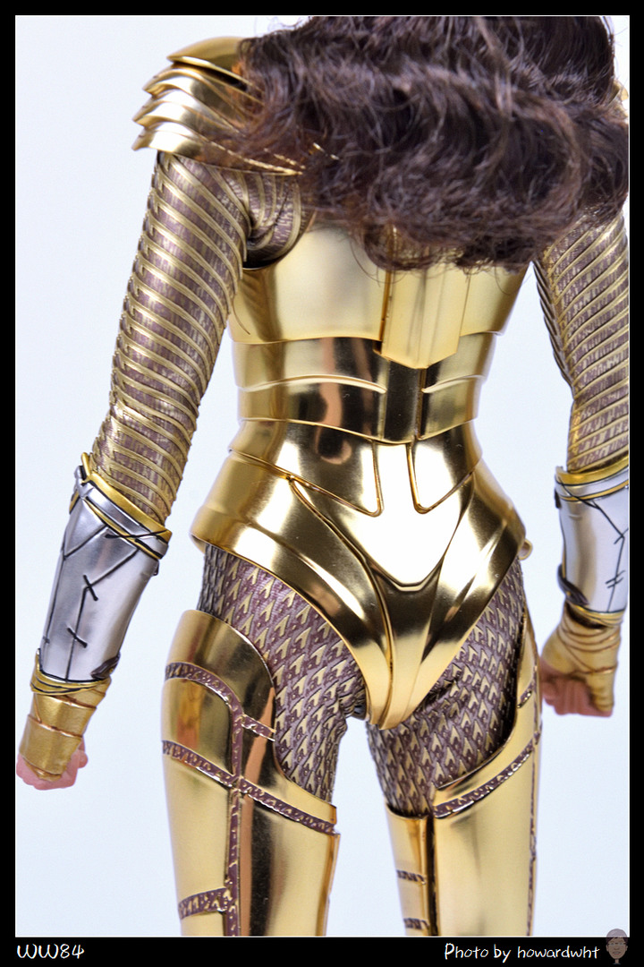 【開箱】Hot Toys - 神力女超人 金鷹盔甲DX版