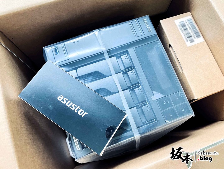 ASUSTOR AS6704T開箱評測：強還要更強，又快又穩的創作者NAS！