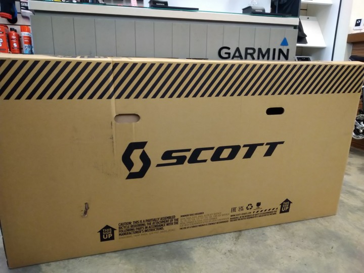 『更新』新車入手補圖片。新⼿購入三級碳⾞SCOTT ADDICT 30銀河星空紅預開箱