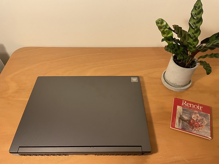 【開箱】Acer Predator Triton 500SE，旗艦之力，用過就回不去啦~~