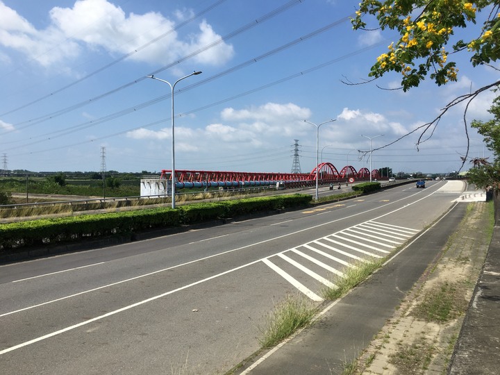 台南山海圳綠道自行車道