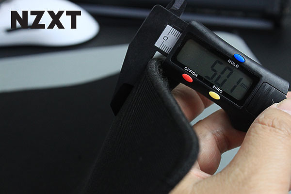 點我看大圖 我型我素,NZXT Mouse PAD 鍵鼠墊,特殊塗層加注只滑你鼠不滑你手!