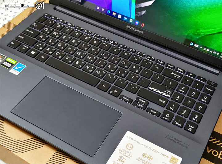螢幕很美的M3500QC 15吋