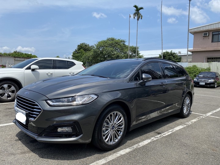 吃經濟實惠/便宜又大碗的Mondeo wagon Hybrid開箱