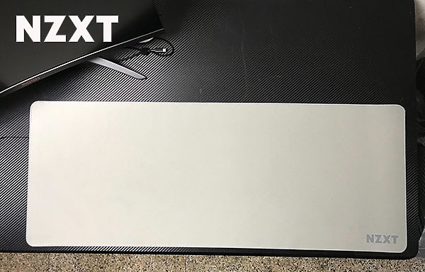 點我看大圖 我型我素,NZXT Mouse PAD 鍵鼠墊,特殊塗層加注只滑你鼠不滑你手!