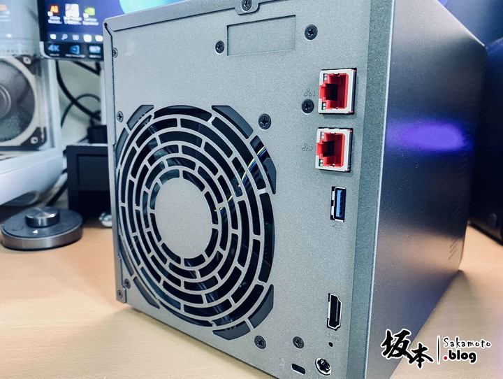 ASUSTOR AS6704T開箱評測：強還要更強，又快又穩的創作者NAS！