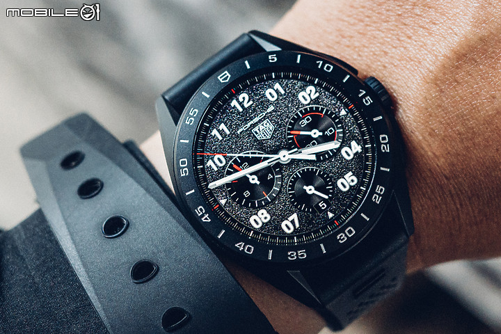TAG Heuer Connected Calibre E4 45mm 體驗報告|DLC 鈦金屬更有高顏質 奢華智慧錶新選擇!