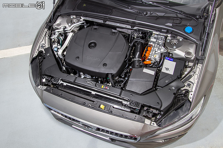 Volvo V60 Recharge T8試駕∣不畏旅程焦慮 盡享生活樂趣