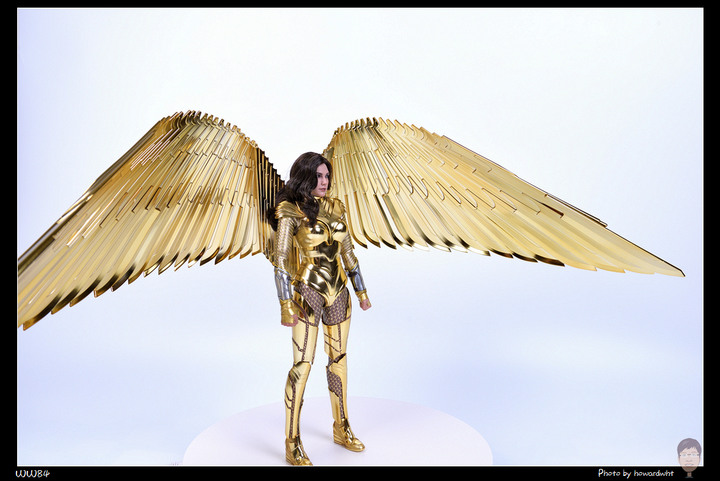 【開箱】Hot Toys - 神力女超人 金鷹盔甲DX版