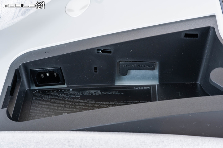 Dell Alienware 34 AW3423DW QD-OLED 量子點電競曲面螢幕開箱試用 以頂尖畫質滿足玩家感受