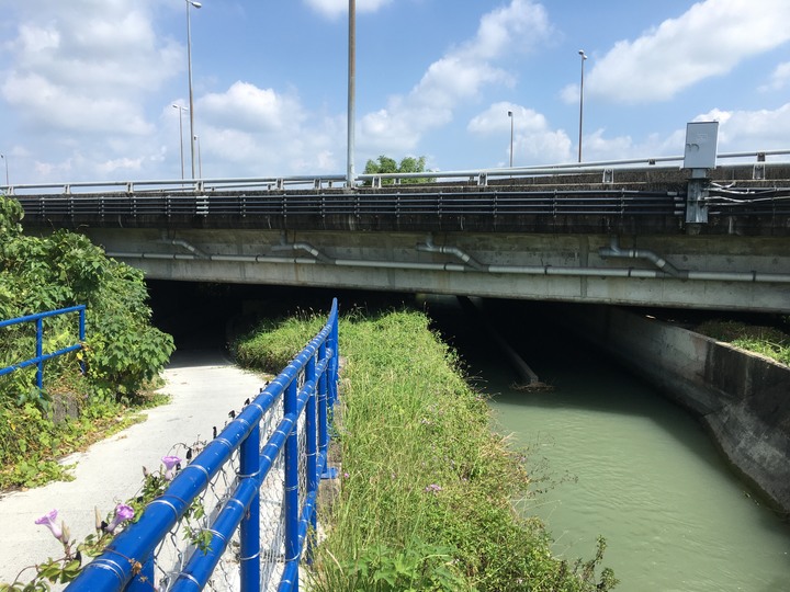 台南山海圳綠道自行車道