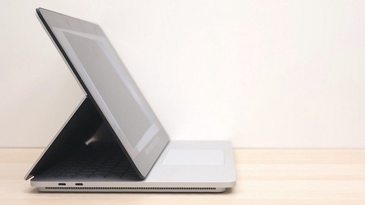 點我看大圖 邁向高性能筆電,同時變身平板 Microsoft Surface Laptop Studio 商務版