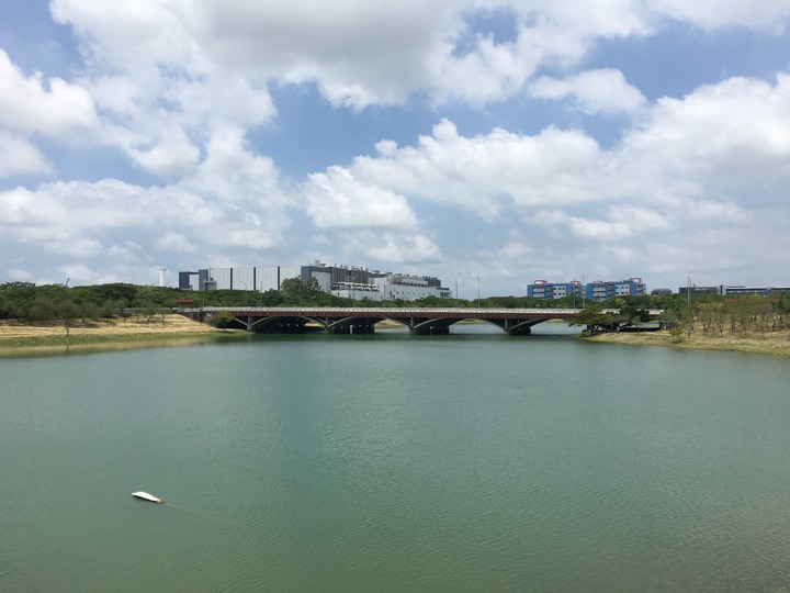 台南山海圳綠道自行車道