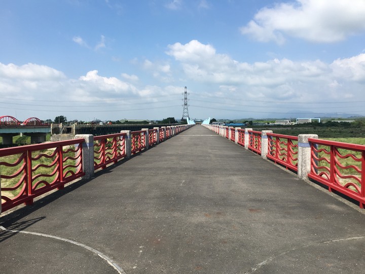 台南山海圳綠道自行車道