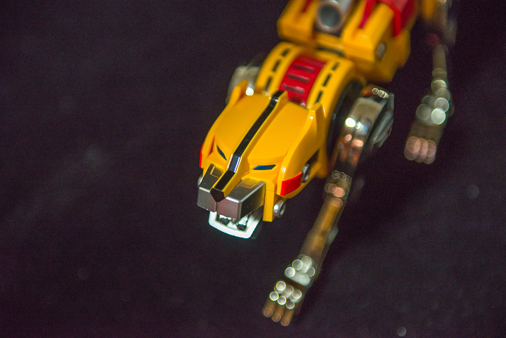 Blitzway × 5PRO STUDIO CARBOTIX《聖戰士》VOLTRON