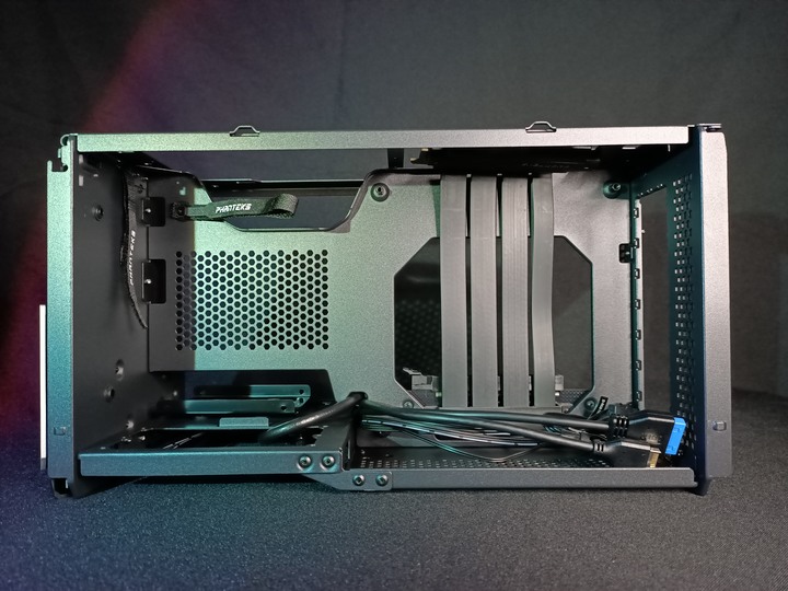 三種願望一次滿足 Phanteks Evolv Shift XT + Phanteks Revolt SFX金牌 650W 開箱評測
