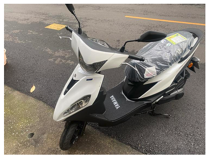 今天牽了新機車 YAMAHA JOG 125