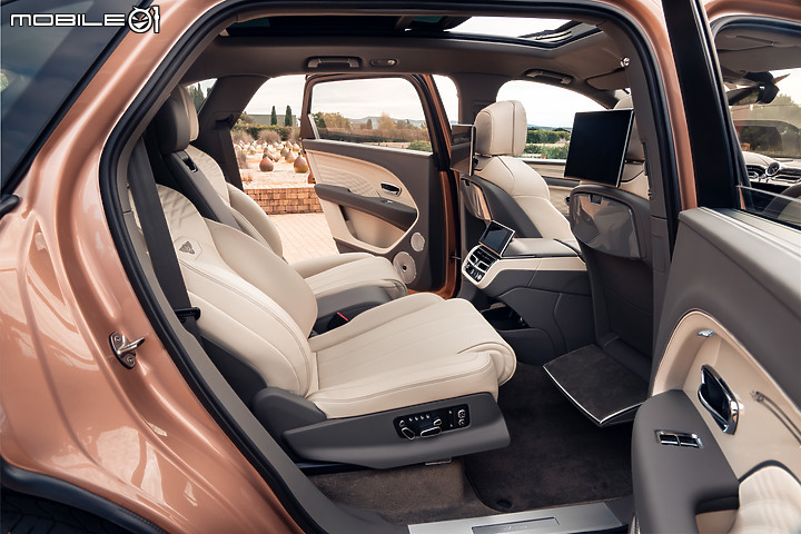 【海外情報】Bentley發表Bentayga EWB長軸版本,追求更舒適、奢華的後座乘載空間!