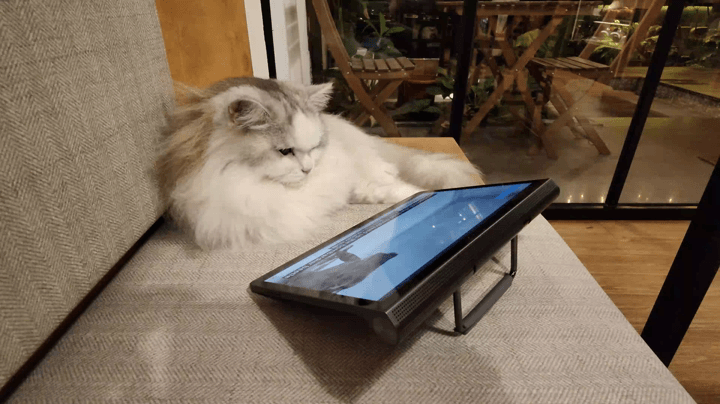 造型獨特的捲軸型態娛樂平板 Lenovo Yoga Tab 11 上手玩~