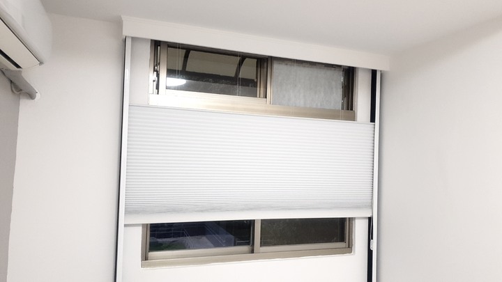 Hunter Douglas 全遮光風琴簾分享,含遮光側導軌