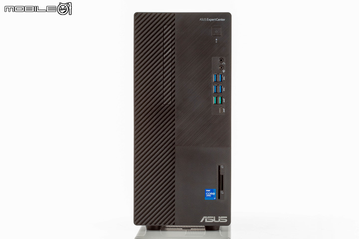 ASUS ExpertCenter D9 Mini Tower（D900MC） 商用主機開箱 在精簡空間內提供高度擴充彈性