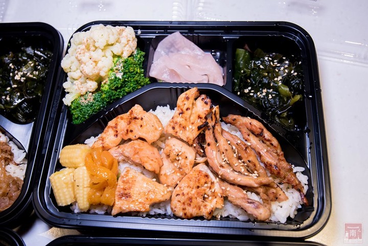 【臺南美食】現烤日式燒肉便當|電話預約迅速取餐|成大旁低調燒肉店|防疫便當|燒肉便當|安心豬便當~無邪燒肉