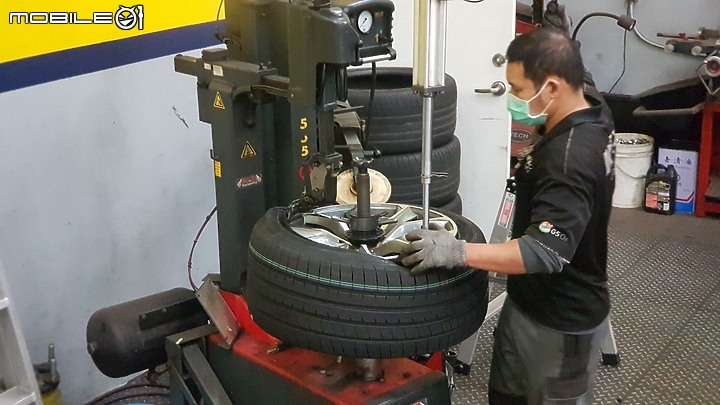 點我看大圖 開箱 固特異Goodyear F1A3 SUV /BMW X5米其林愛好者使用分享