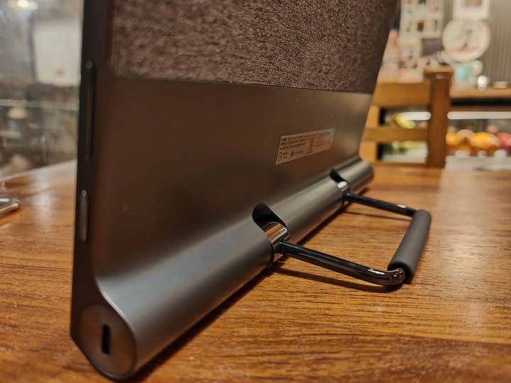 造型獨特的捲軸型態娛樂平板 Lenovo Yoga Tab 11 上手玩~