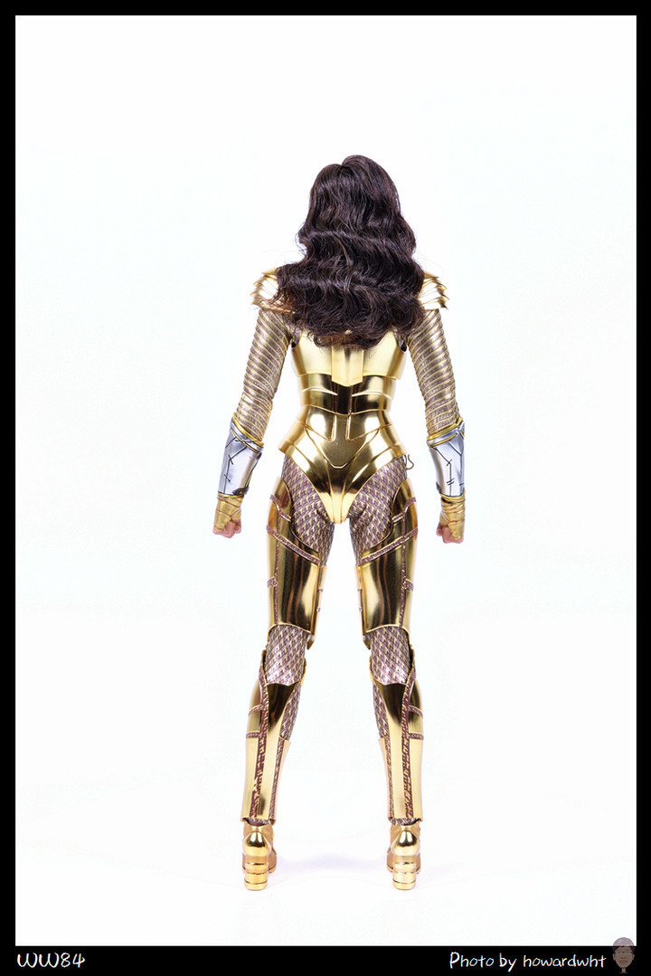 【開箱】Hot Toys - 神力女超人 金鷹盔甲DX版