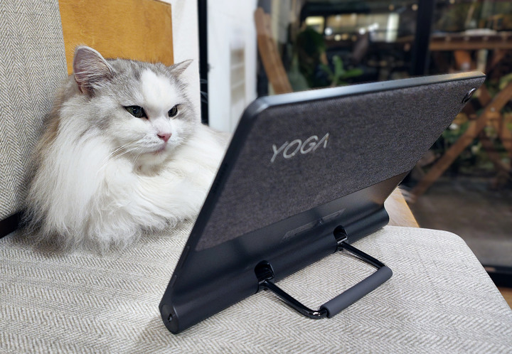 造型獨特的捲軸型態娛樂平板 Lenovo Yoga Tab 11 上手玩~